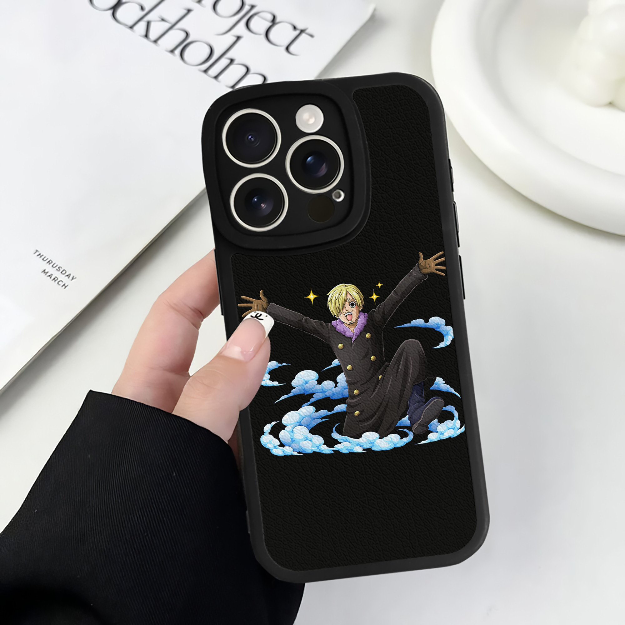 （画像用） ワンピース サンジ ONE PIECE Sanji 【iPhone 16シリーズ対応】シリコンスマホケース（レザー調） 材質：シリコン